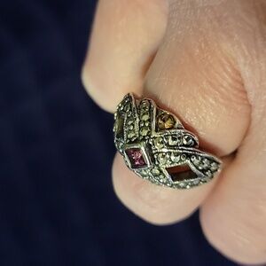 Vintage Avon Silver Ring With Gem Stones